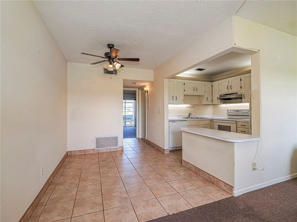 En Venta: $89,300 (1 camas, 1 baños, 934 Pies cuadrados)