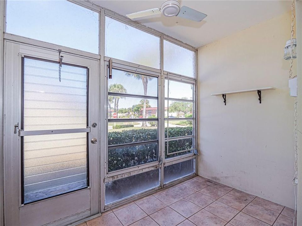 En Venta: $89,300 (1 camas, 1 baños, 934 Pies cuadrados)