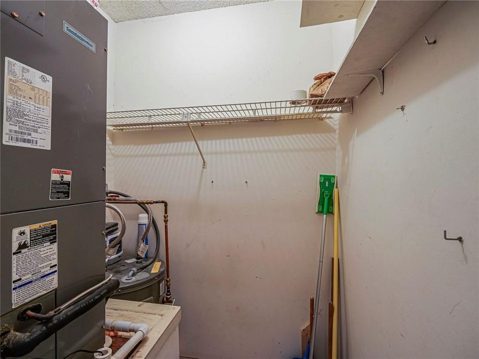 En Venta: $89,300 (1 camas, 1 baños, 934 Pies cuadrados)