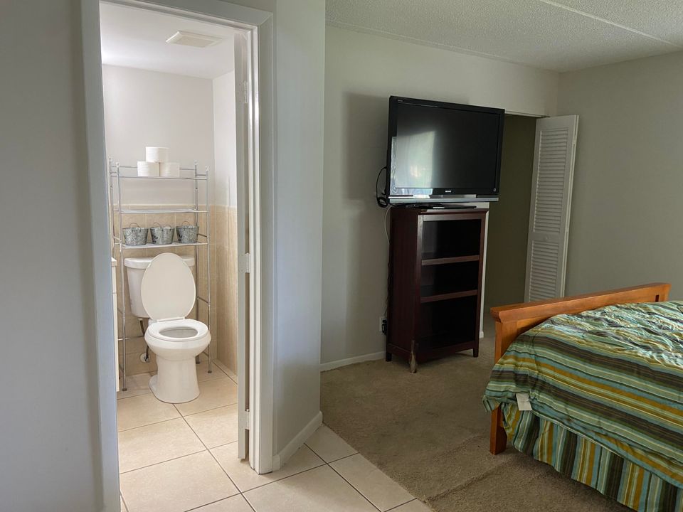 В аренду: $2,150 (2 спален, 1 ванн, 880 Квадратных фут)