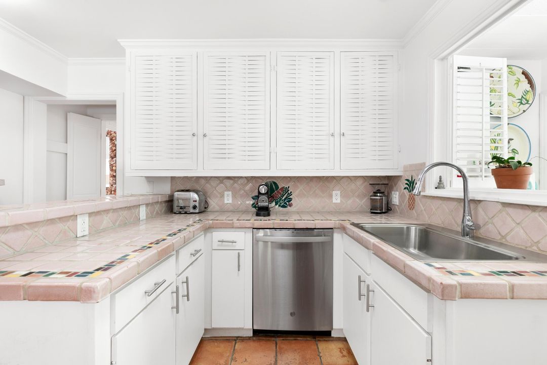 En Venta: $6,250,000 (4 camas, 4 baños, 2759 Pies cuadrados)