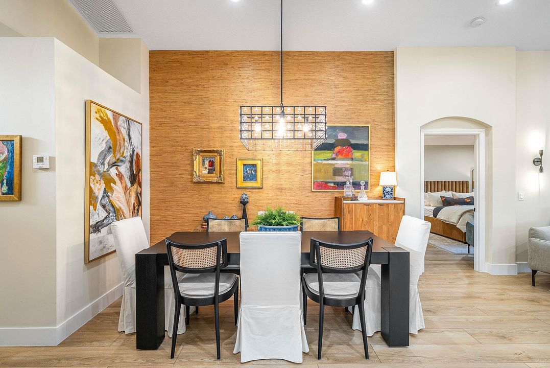 For Sale: $585,000 (3 beds, 2 baths, 1722 Square Feet)