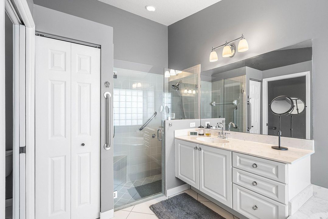 For Sale: $585,000 (3 beds, 2 baths, 1722 Square Feet)