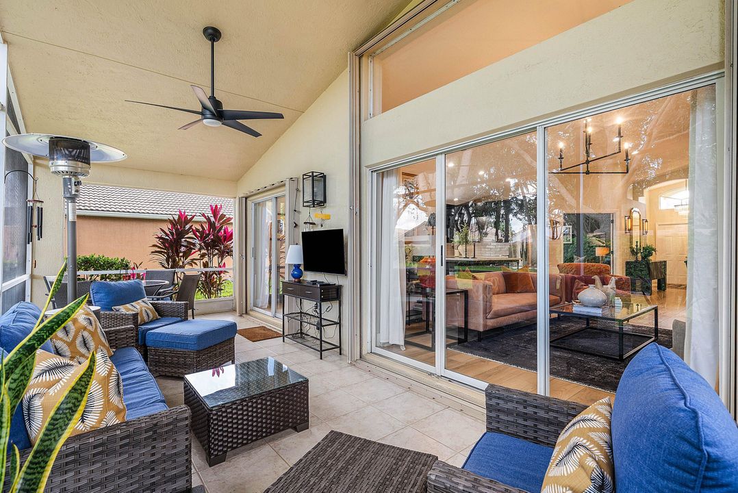 For Sale: $585,000 (3 beds, 2 baths, 1722 Square Feet)