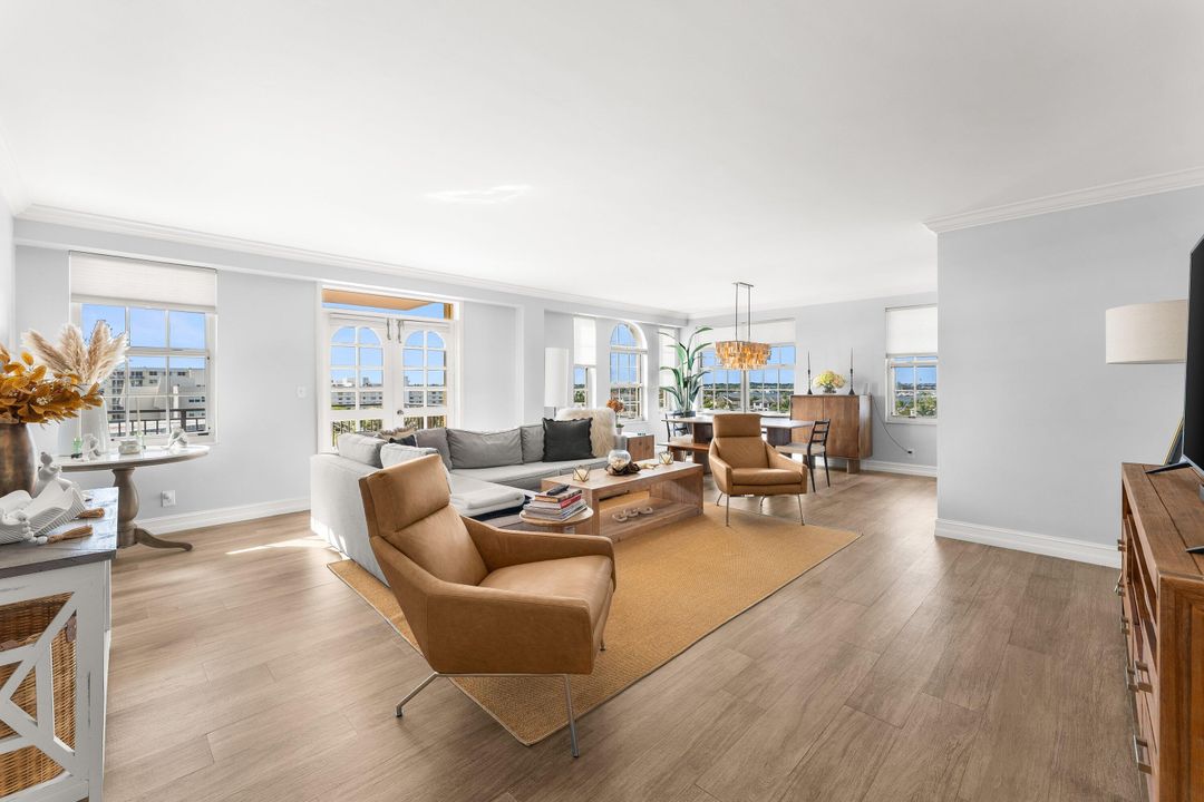 For Sale: $645,000 (2 beds, 2 baths, 1415 Square Feet)