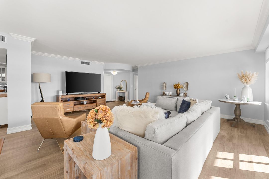 For Sale: $645,000 (2 beds, 2 baths, 1415 Square Feet)