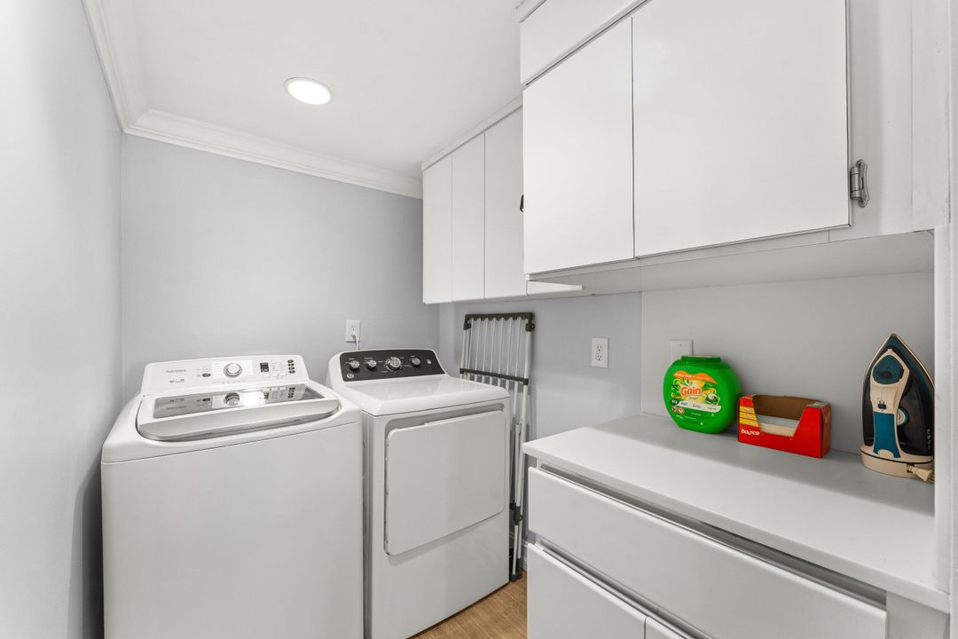 For Sale: $645,000 (2 beds, 2 baths, 1415 Square Feet)