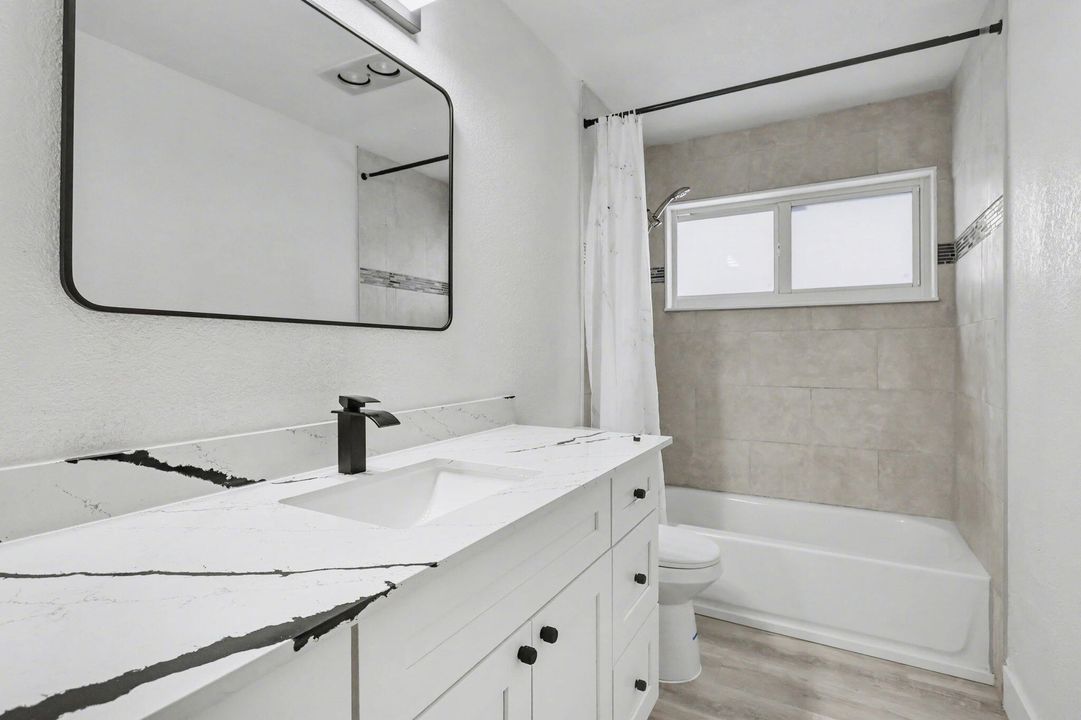 В аренду: $3,500 (3 спален, 2 ванн, 2575 Квадратных фут)