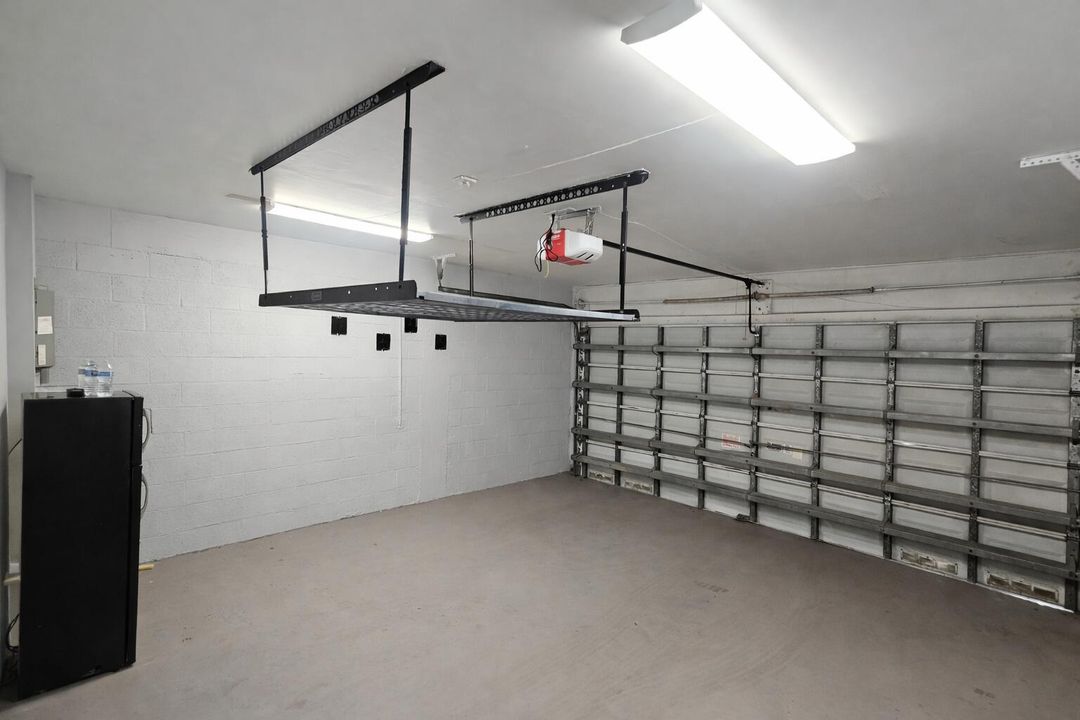 В аренду: $3,600 (4 спален, 2 ванн, 1810 Квадратных фут)