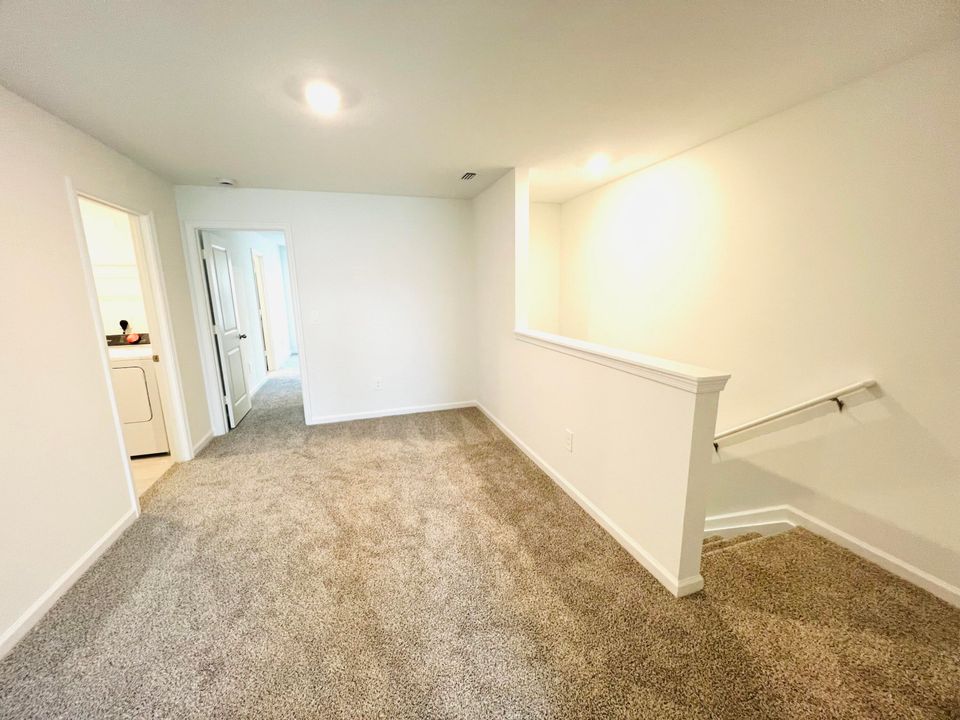 出租: $2,400 (3 贝兹, 2 浴室, 1485 平方英尺)