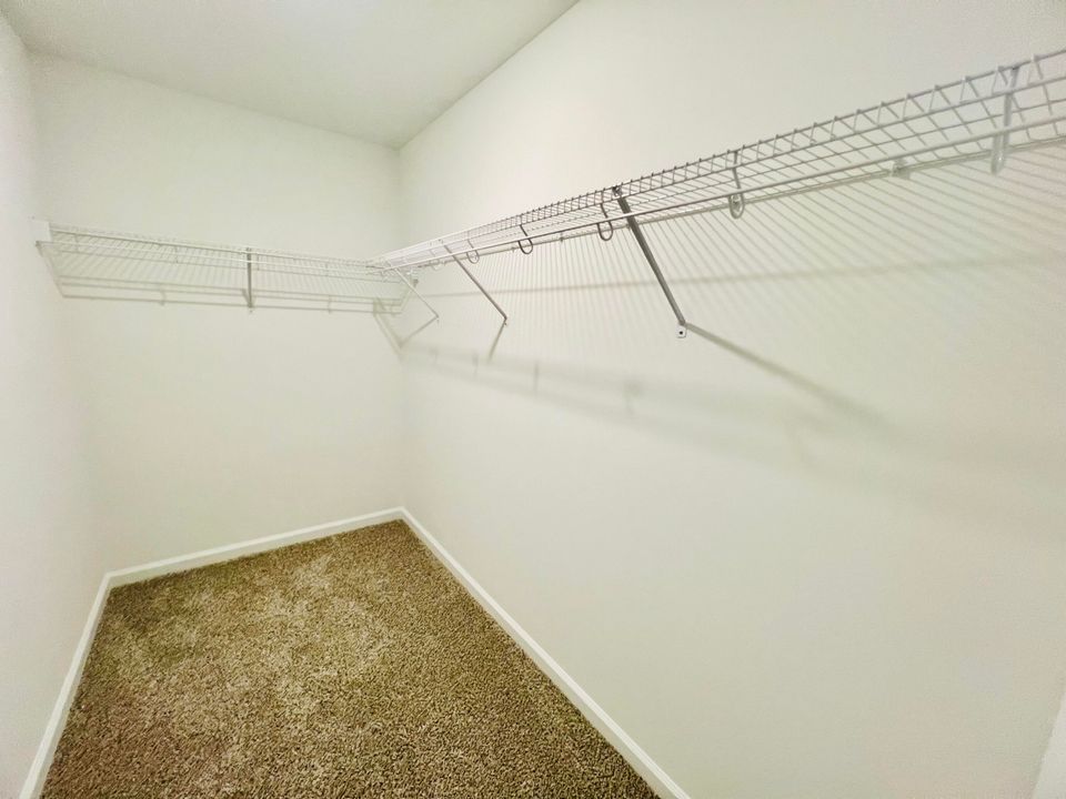 出租: $2,400 (3 贝兹, 2 浴室, 1485 平方英尺)