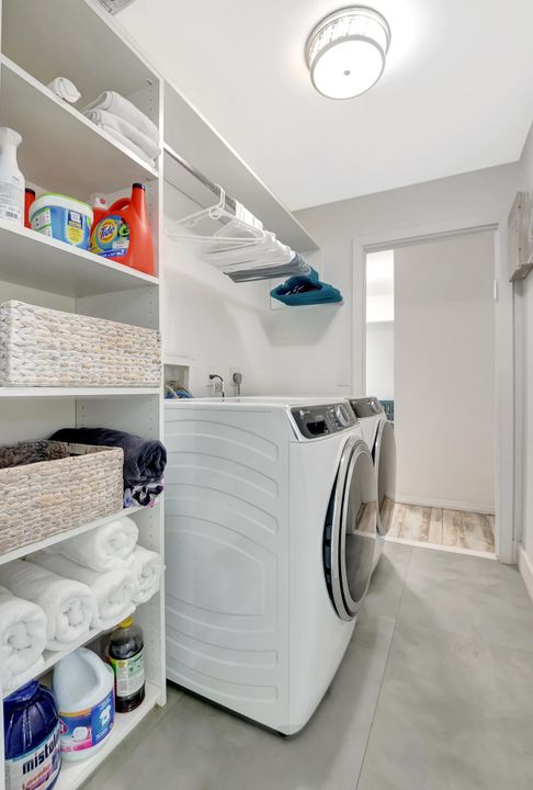 For Sale: $999,000 (4 beds, 3 baths, 2249 Square Feet)