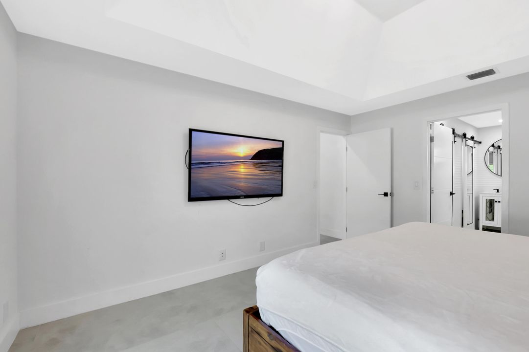 For Sale: $999,000 (4 beds, 3 baths, 2249 Square Feet)