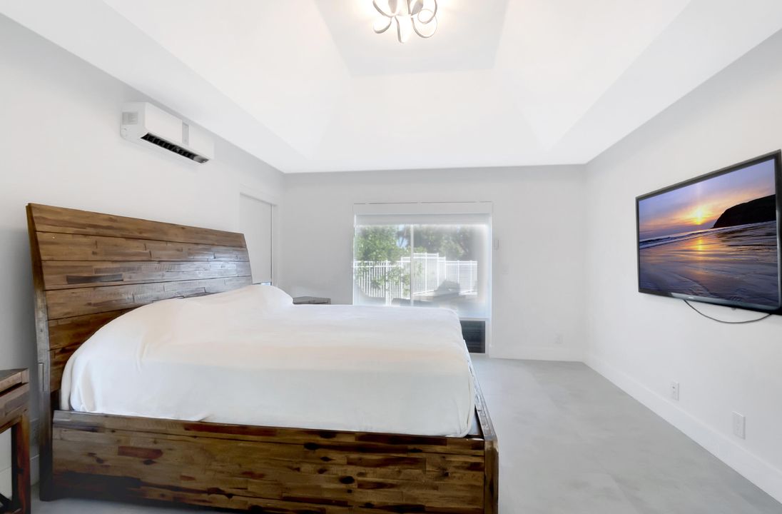 For Sale: $999,000 (4 beds, 3 baths, 2249 Square Feet)