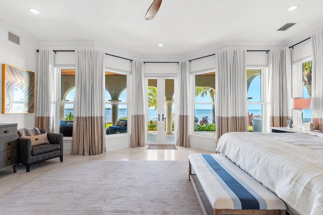 For Sale: $3,850,000 (4 beds, 4 baths, 5126 Square Feet)