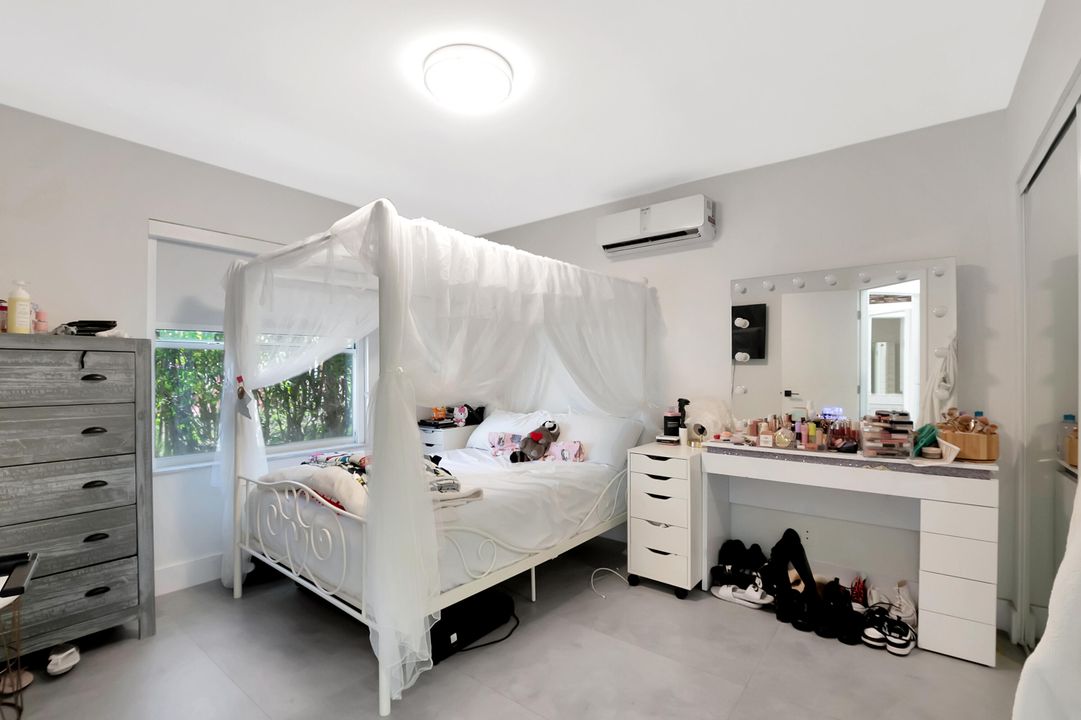 For Sale: $999,000 (4 beds, 3 baths, 2249 Square Feet)