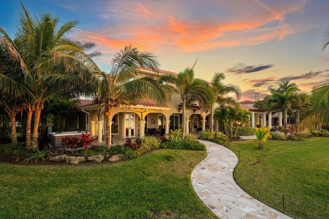 For Sale: $3,850,000 (4 beds, 4 baths, 5126 Square Feet)