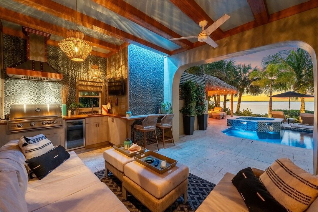 For Sale: $3,850,000 (4 beds, 4 baths, 5126 Square Feet)