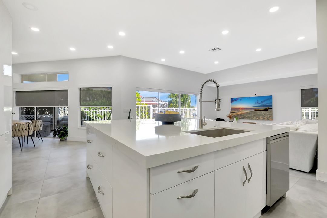 For Sale: $999,000 (4 beds, 3 baths, 2249 Square Feet)