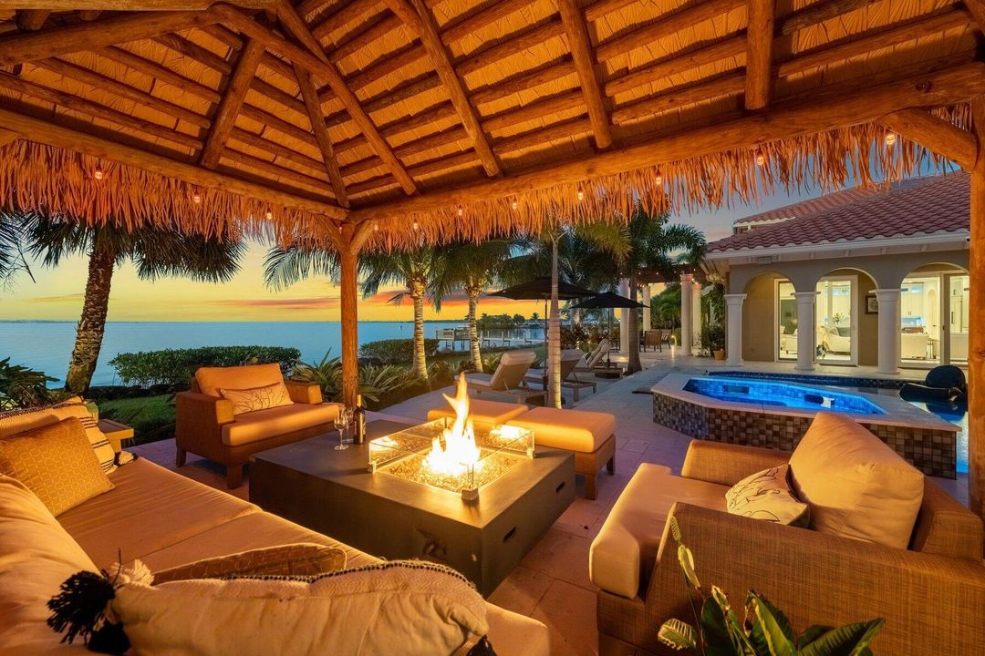 For Sale: $3,850,000 (4 beds, 4 baths, 5126 Square Feet)