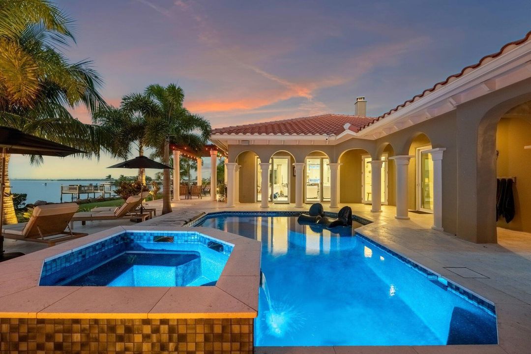 For Sale: $3,850,000 (4 beds, 4 baths, 5126 Square Feet)