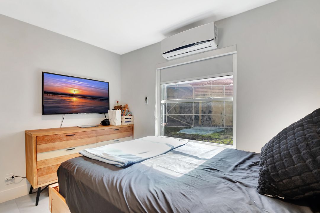 For Sale: $999,000 (4 beds, 3 baths, 2249 Square Feet)