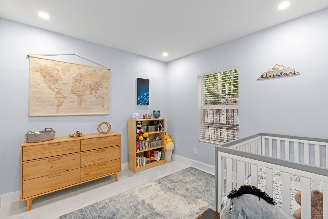 На продажу: $700,000 (4 спален, 3 ванн, 2000 Квадратных фут)