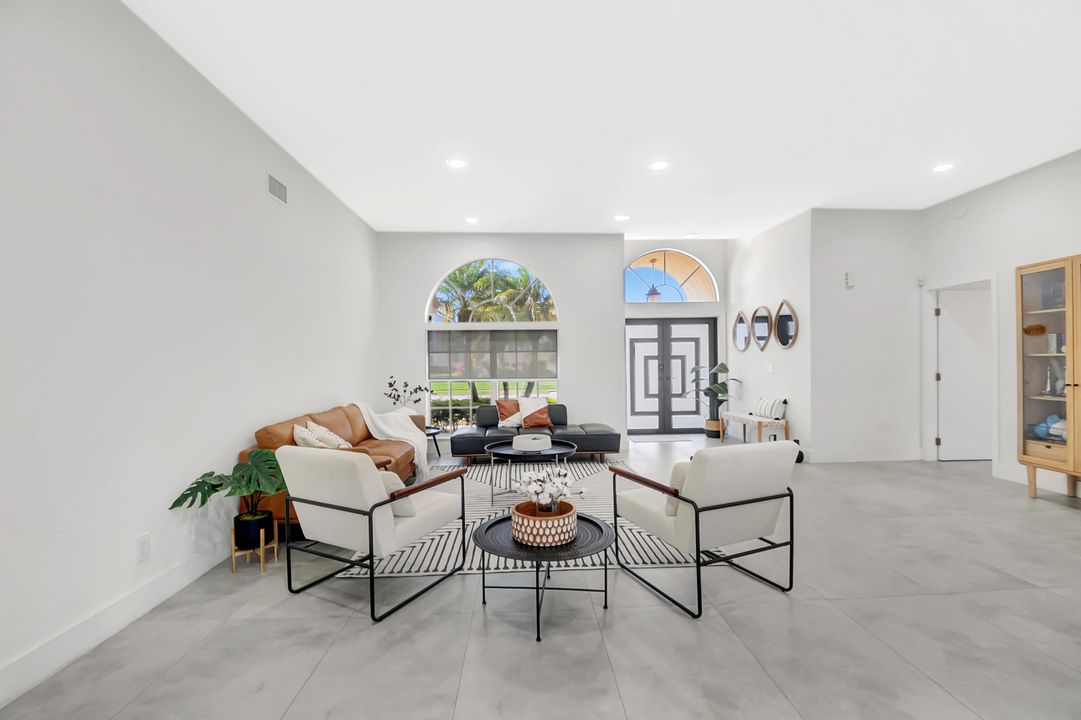 For Sale: $999,000 (4 beds, 3 baths, 2249 Square Feet)