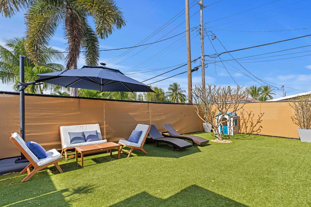 На продажу: $700,000 (4 спален, 3 ванн, 2000 Квадратных фут)