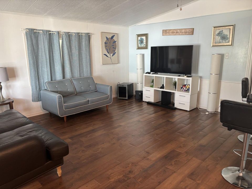 En Venta: $68,000 (3 camas, 3 baños, 1782 Pies cuadrados)