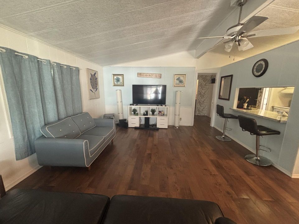 En Venta: $68,000 (3 camas, 3 baños, 1782 Pies cuadrados)