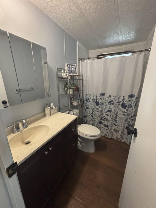 En Venta: $68,000 (3 camas, 3 baños, 1782 Pies cuadrados)