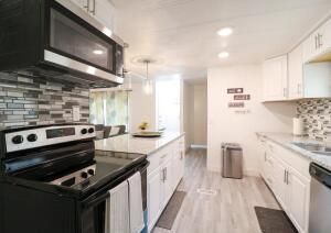 For Sale: $49,900 (2 beds, 2 baths, 1350 Square Feet)