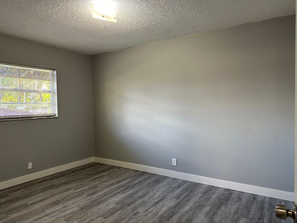 En Renta: $2,590 (3 camas, 2 baños, 9568 Pies cuadrados)