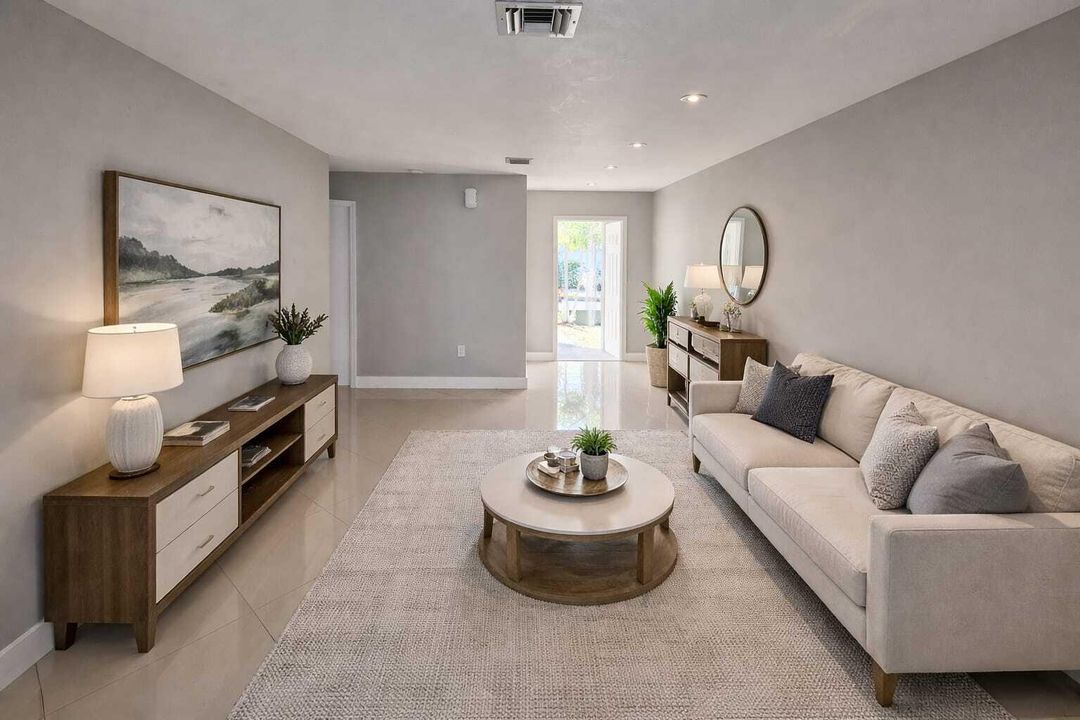 В аренду: $3,600 (4 спален, 2 ванн, 1810 Квадратных фут)