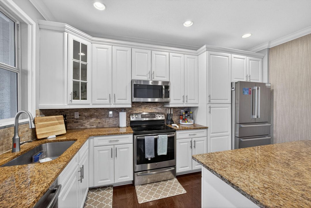 For Rent: $3,750 (3 beds, 2 baths, 1626 Square Feet)