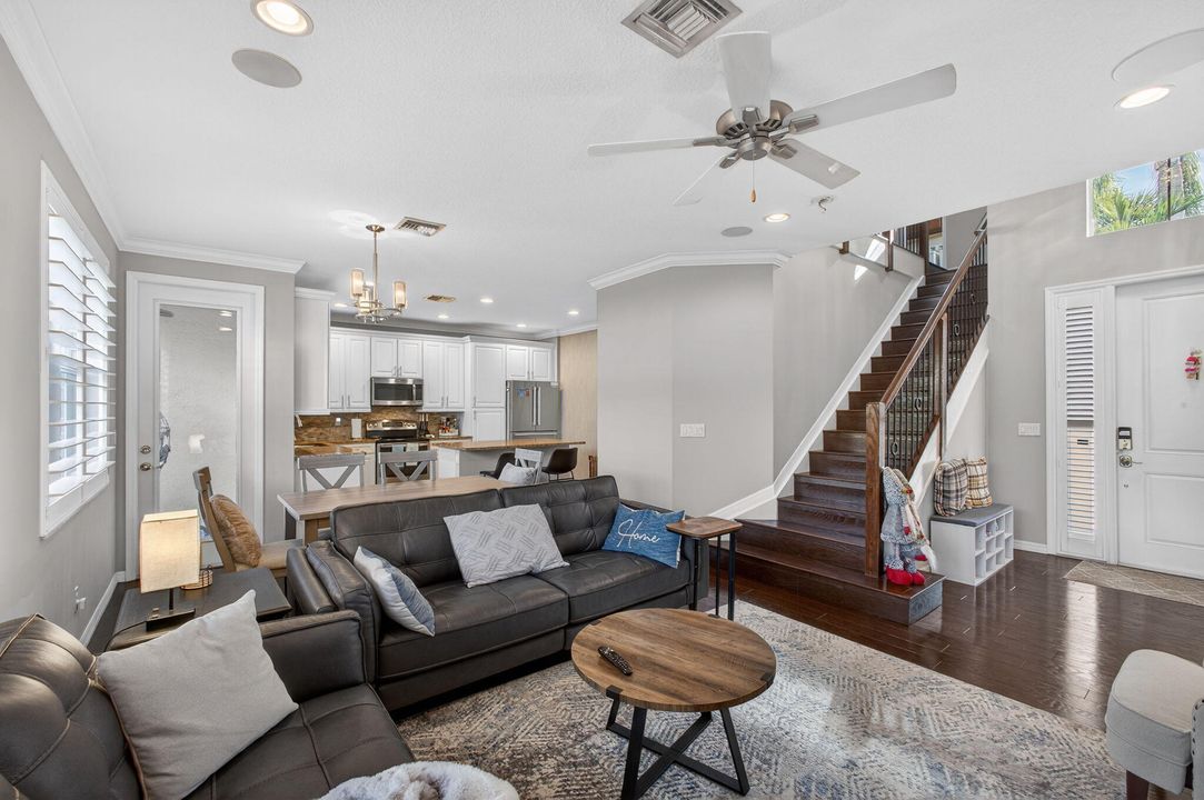 For Rent: $3,750 (3 beds, 2 baths, 1626 Square Feet)