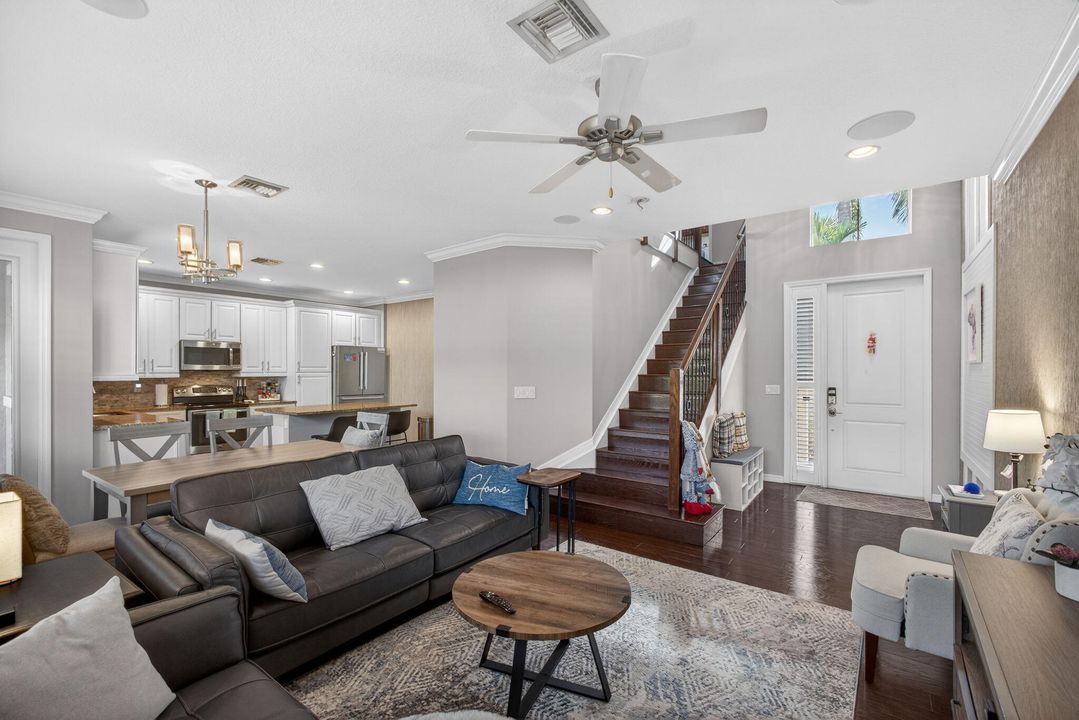 For Rent: $3,750 (3 beds, 2 baths, 1626 Square Feet)