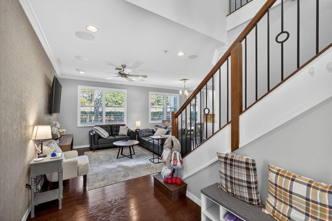 For Rent: $3,750 (3 beds, 2 baths, 1626 Square Feet)