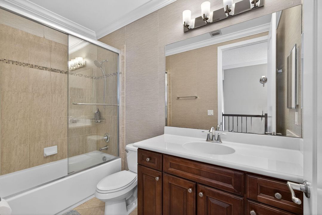 For Rent: $3,750 (3 beds, 2 baths, 1626 Square Feet)