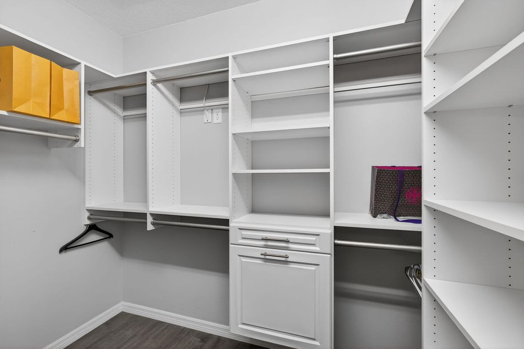 For Rent: $3,750 (3 beds, 2 baths, 1626 Square Feet)