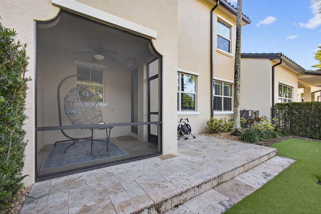 For Rent: $3,750 (3 beds, 2 baths, 1626 Square Feet)