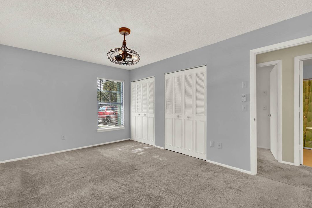 В аренду: $1,800 (2 спален, 2 ванн, 1037 Квадратных фут)