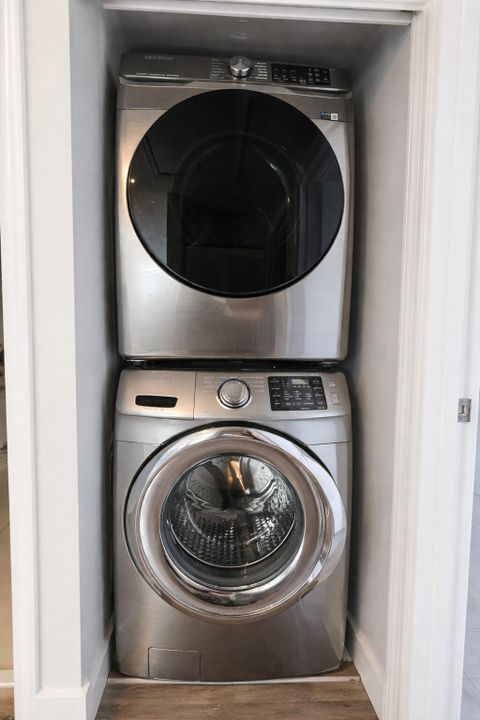 В аренду: $3,600 (4 спален, 2 ванн, 1810 Квадратных фут)