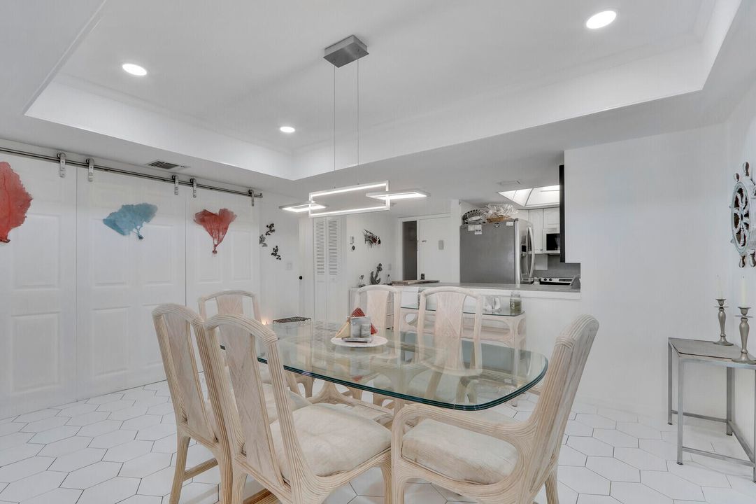 For Rent: $2,950 (3 beds, 2 baths, 1492 Square Feet)