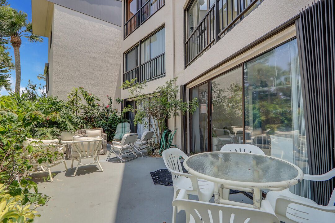 For Rent: $2,950 (3 beds, 2 baths, 1492 Square Feet)