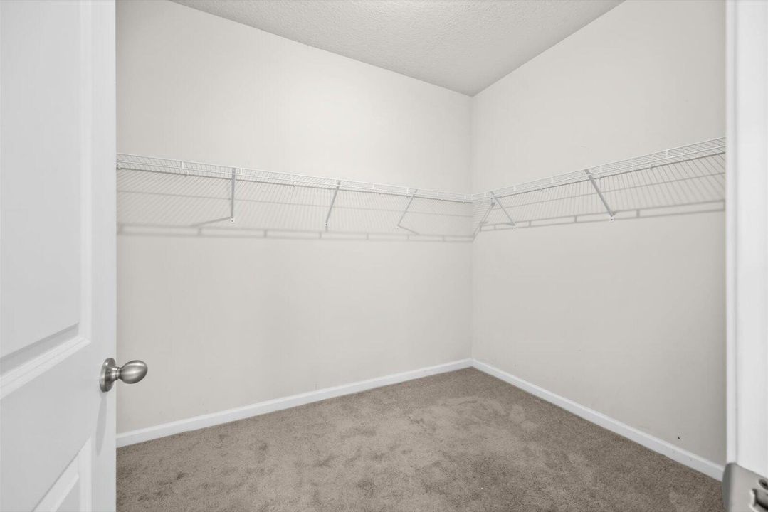 На продажу: $395,000 (3 спален, 2 ванн, 1552 Квадратных фут)