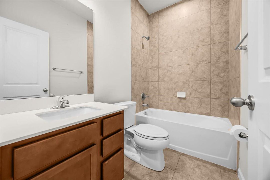 На продажу: $395,000 (3 спален, 2 ванн, 1552 Квадратных фут)