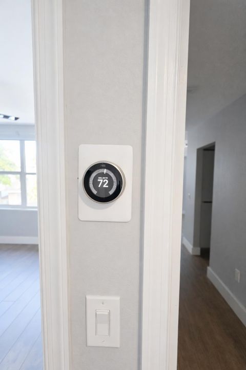 В аренду: $3,600 (4 спален, 2 ванн, 1810 Квадратных фут)