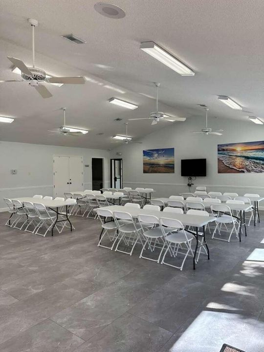 For Sale: $224,900 (2 beds, 2 baths, 1244 Square Feet)